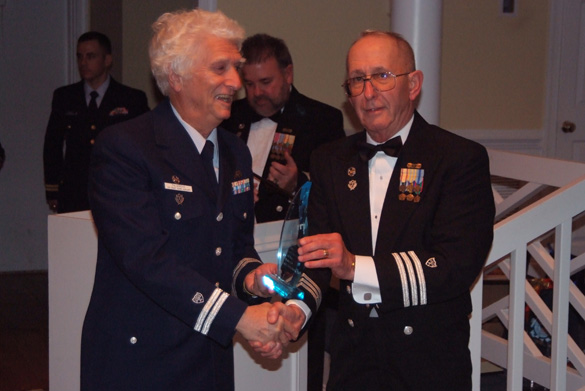 Gary Palsgrove receiving Flotilla of the Year - 2nd Place award from Joe Riley, IPDCDR at the 2010 Change of Watch.